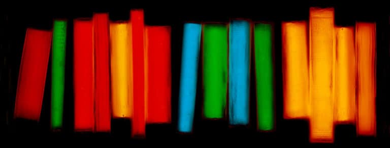 Opter pour une couleur unique des livres, est-ce une bonne idée ?