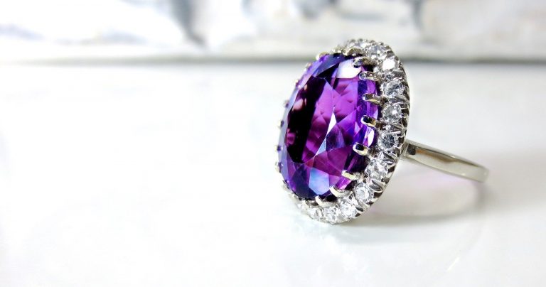 Retrouvez tous vos bijoux et accessoires de mariage made in Julien D&rsquo;Orcel