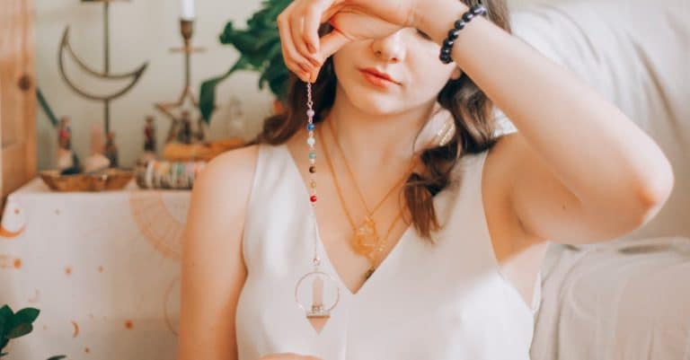 Comment retrouver la brillance de vos cheveux grâce à des remèdes naturels ?