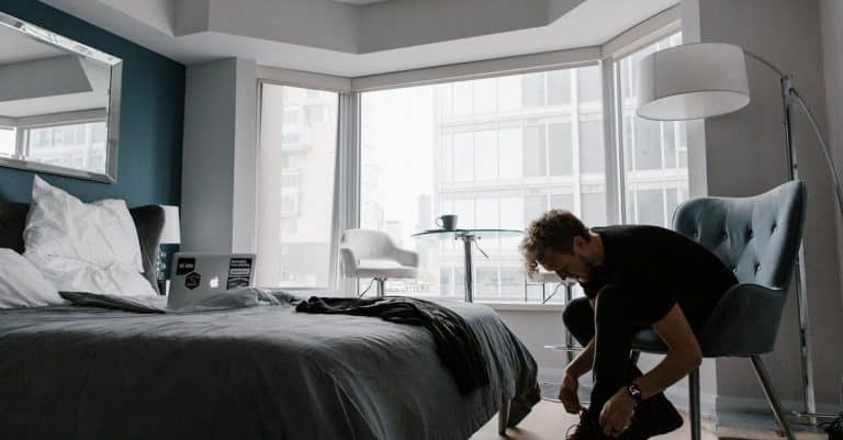 Comment adopter une routine matinale pour une peau éclatante ?