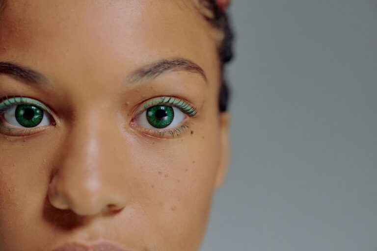 Vous avez les yeux verts ? Découvrez nos tutoriels pour sublimer votre regard !