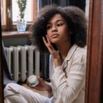 Comment adopter une routine beauté express pour les matins pressés ?